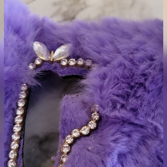 Galaxy 21 FE Purple fur Case - Picture 4 of 5